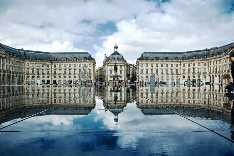Place de la Bourse and the Miroir d'eau beside the Garonne in Bordeaux