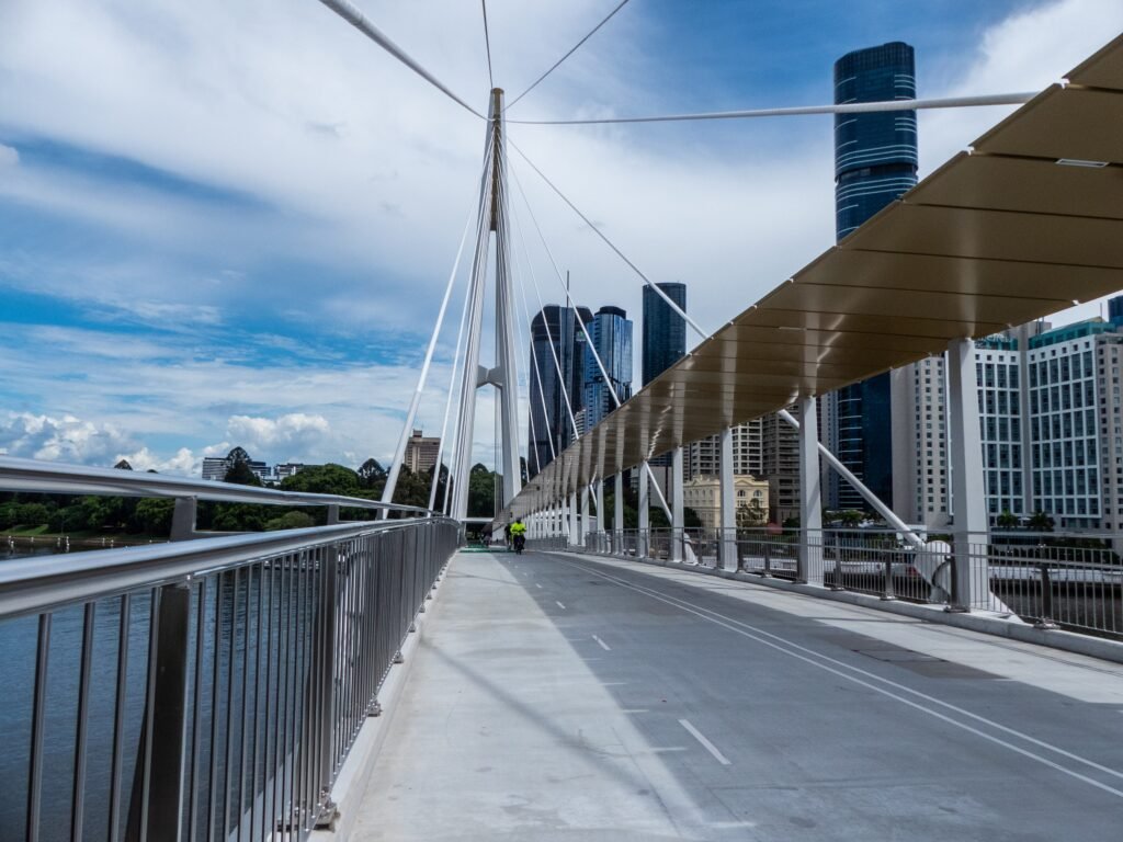 Kangaroo Point Bridge crossing the Brisbane River between the CBD and Kangaroo Point