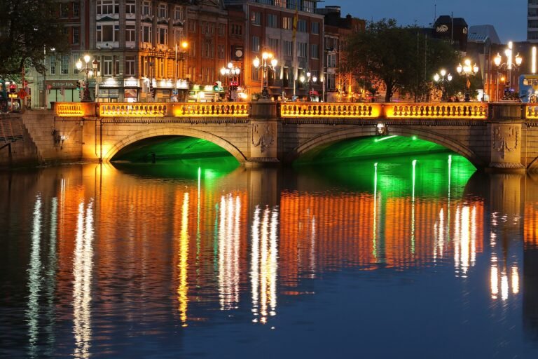 O’Connell Bridge crossing the River Liffey in central Dublin